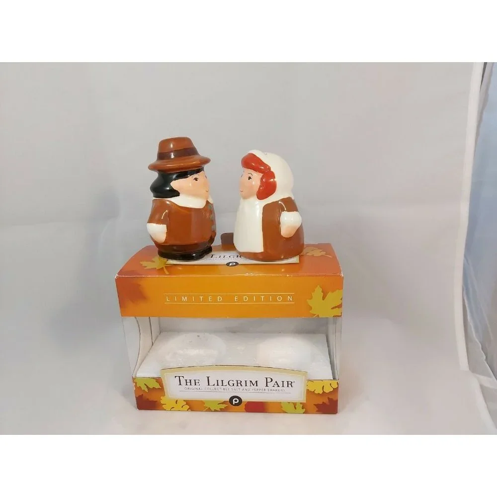 The Lilgrim Pair Salt & Pepper Shakers Publix 2017 Thanksgiving Table NIB 3.25